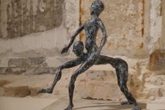 38. Doppelt Figur. Bronze 2300 €.