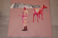 105. Sara mit Hund 7000 €.